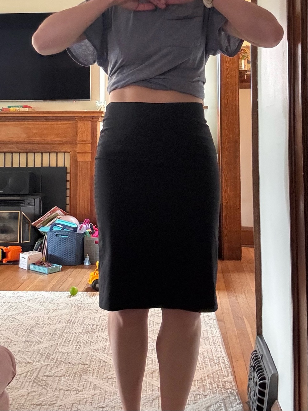 Banana Republic Black Pencil Skirt - Sleek Office Staple